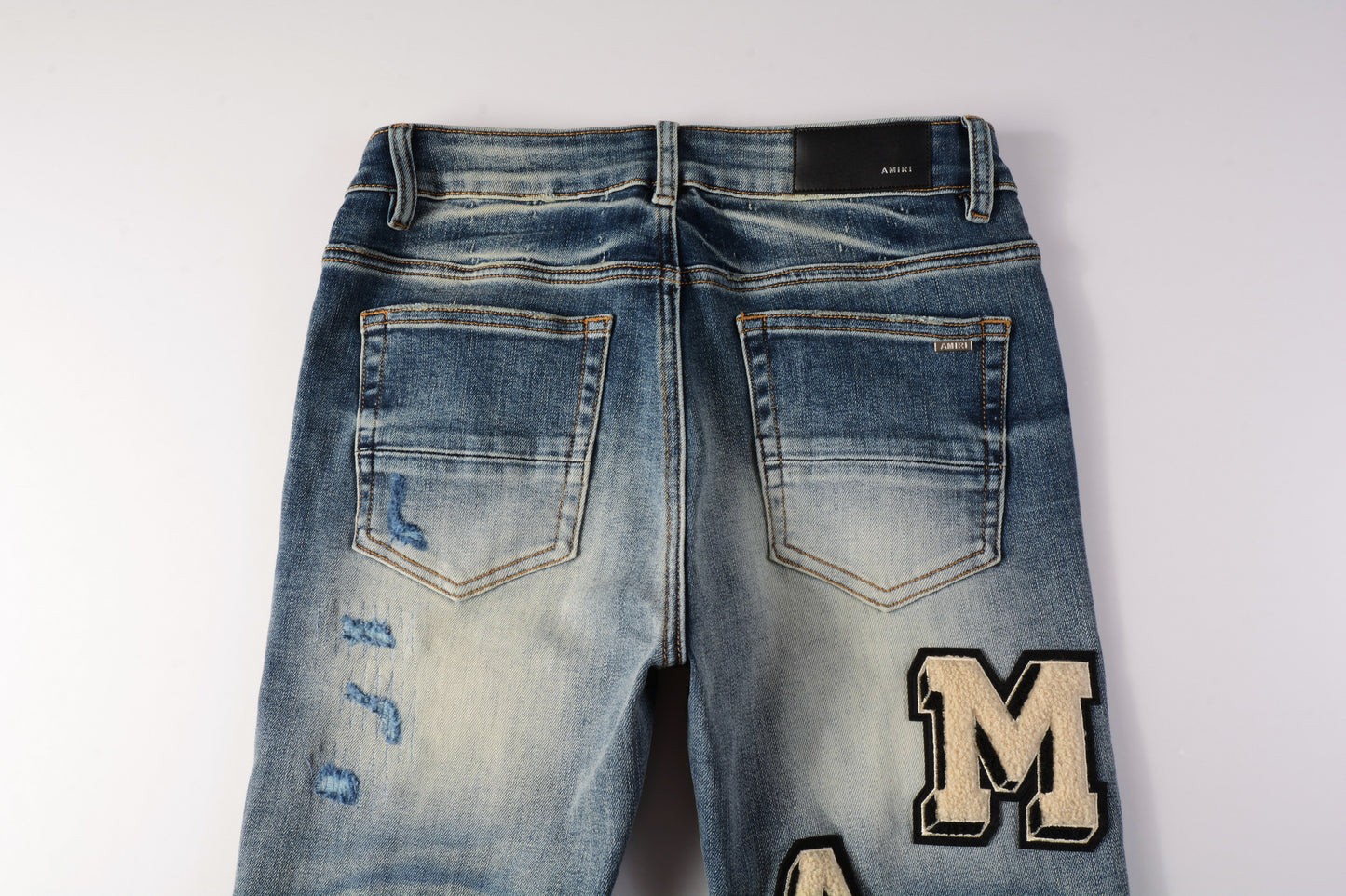 QC AMIRI Jeans 8826
