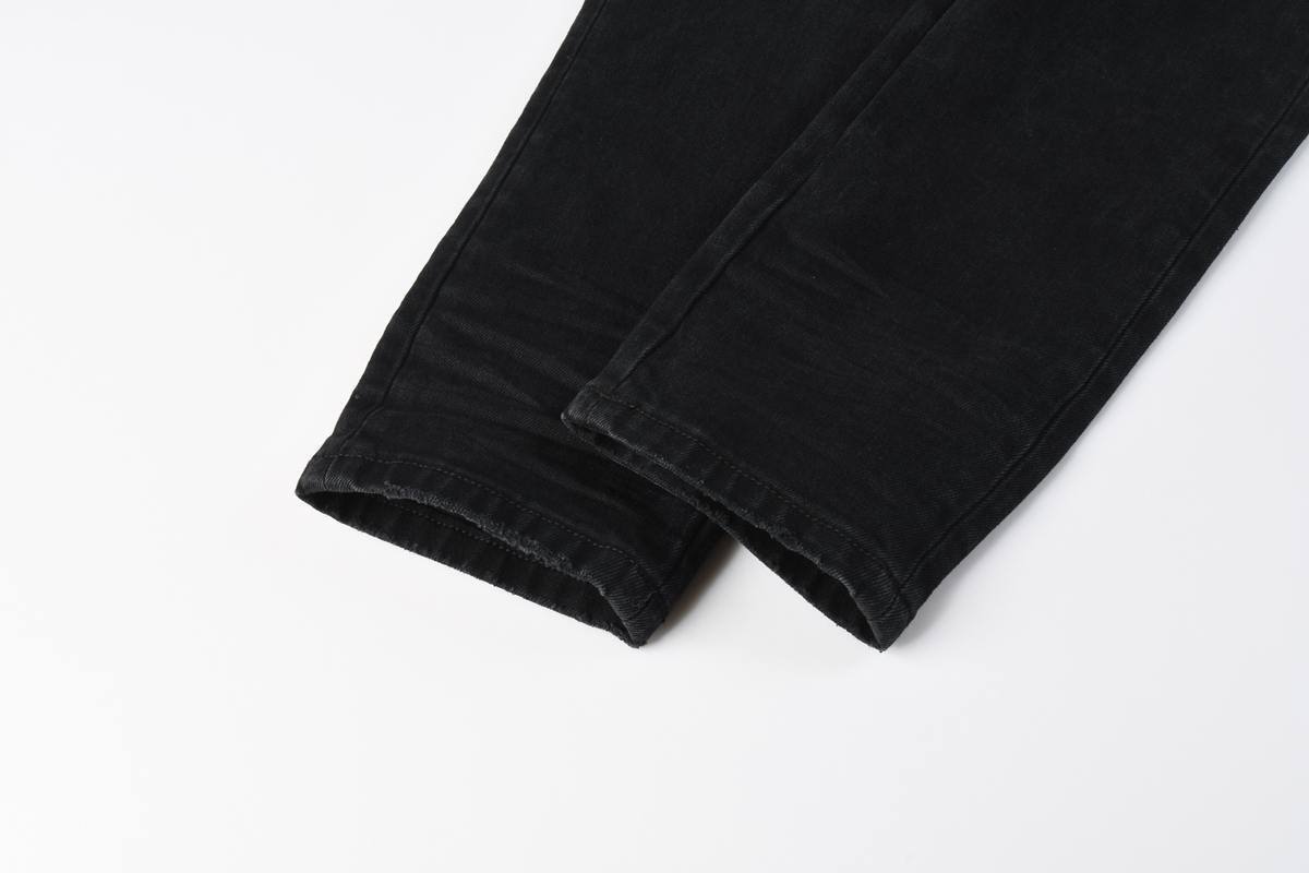 QC AMIRI Jeans 8937
